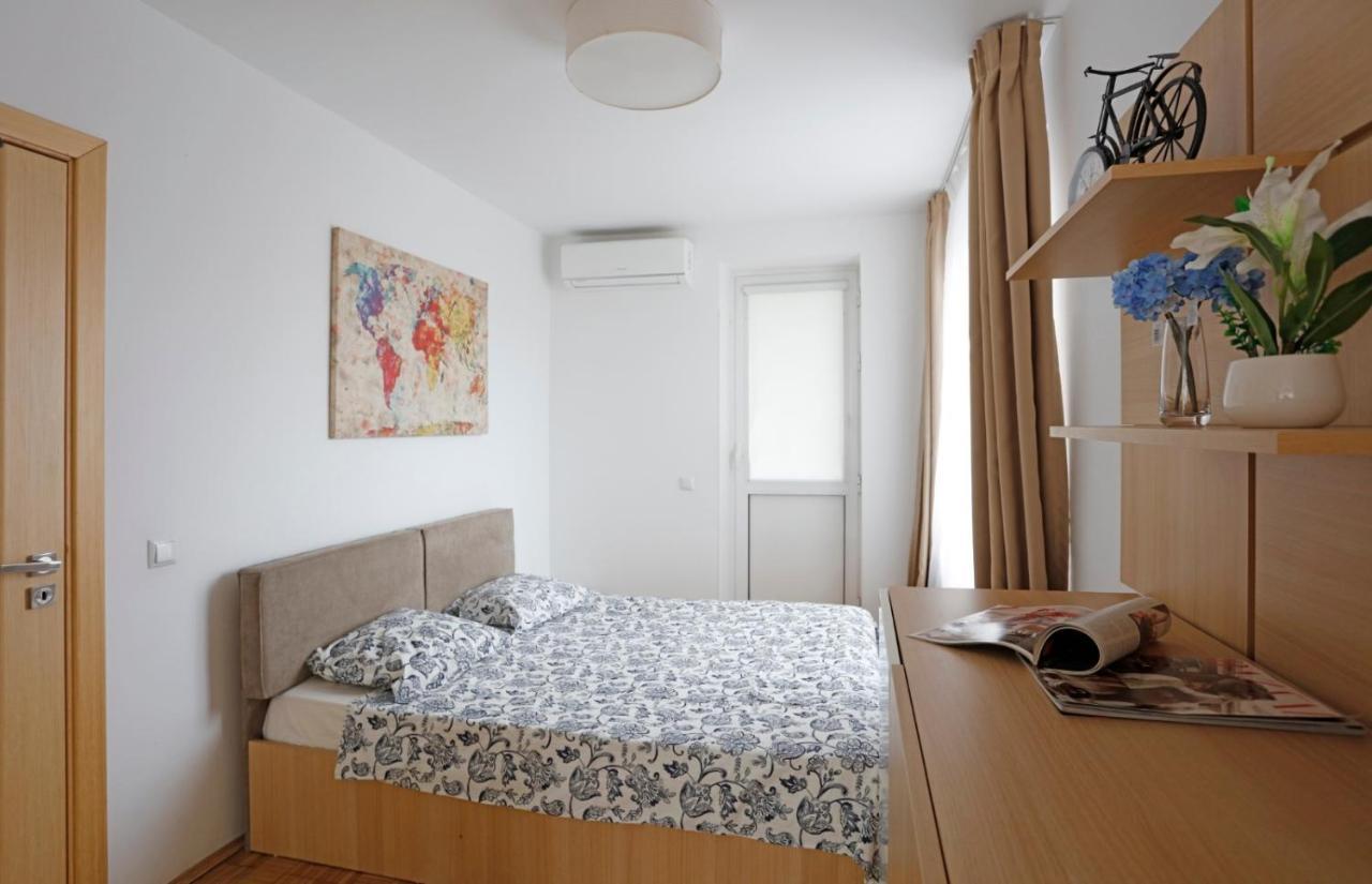 Lovely 2 Bedroom Apartment Near Old Town بوخارست المظهر الخارجي الصورة